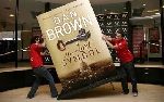 Dan Brown quảng bá sách bằng trò chơi câu đố 